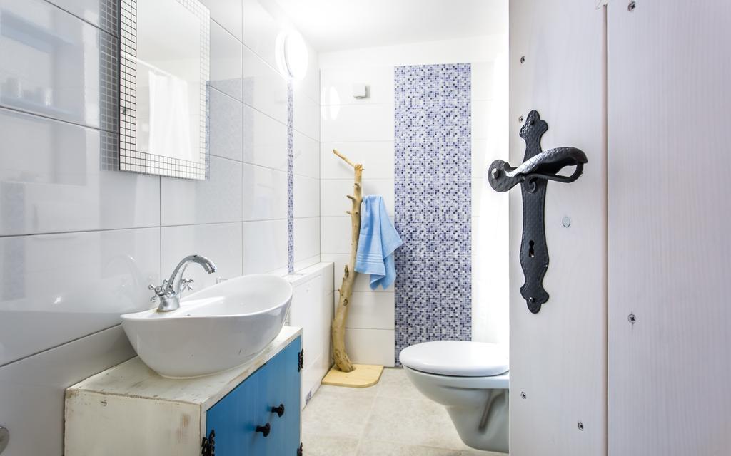Villa Cima Vrbnik  Buitenkant foto